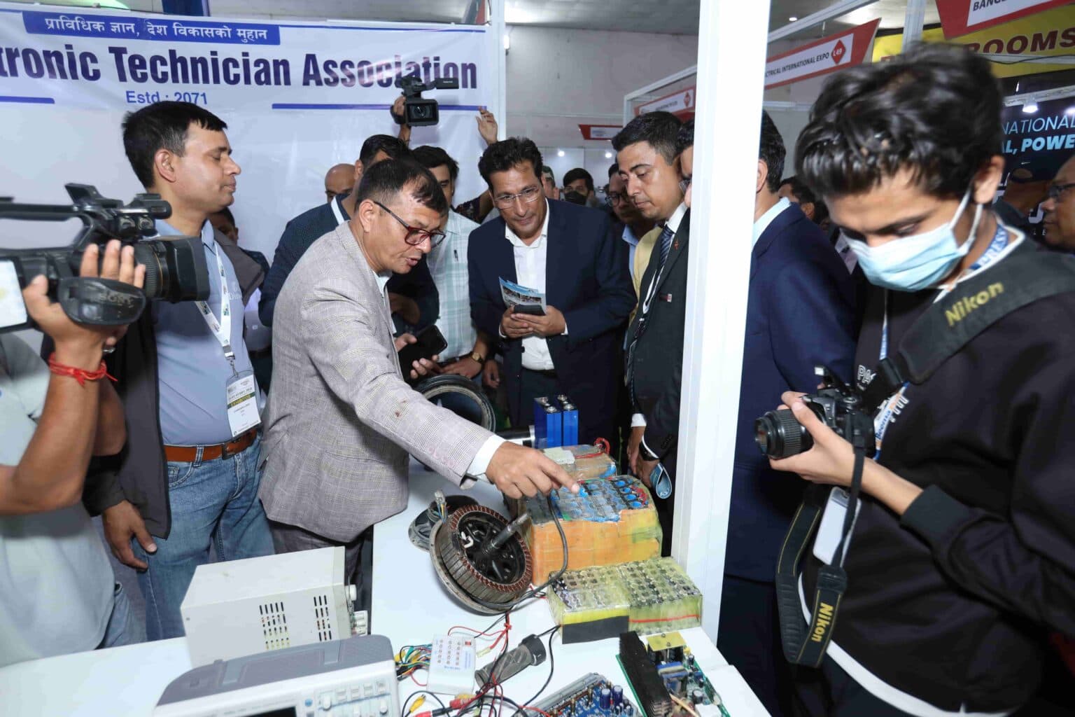 Electrical equipment demonstration on floor